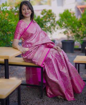 pink color kanchipuram silk blend zari weaving saree with blouse piece 5