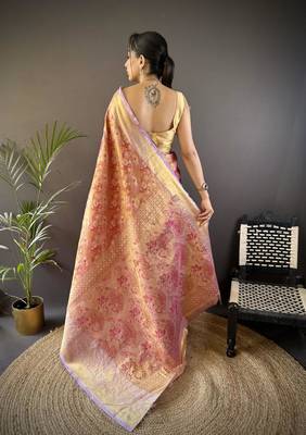 red color kanjivaram silk blend jacquard zari woven sarees 4