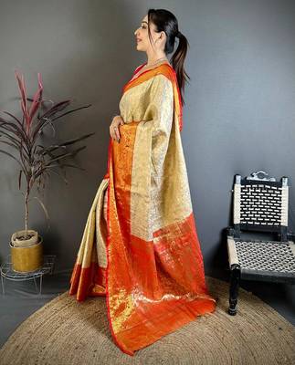 chiku-red color kanchipuram silk blend flower zari woven saree with blouse 3