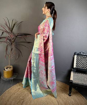 rani pink color kanjivaram silk blend zari weaving saree with blouse  3