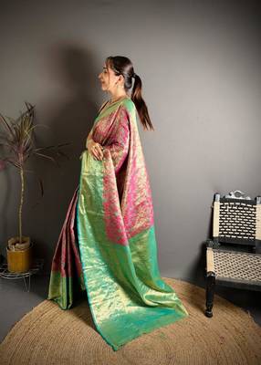 rani pink color kanjivaram silk blend zari woven saree with blouse 3