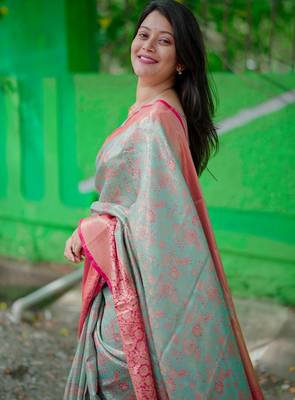 skyblue -red color kanjivaram silk blend flower zari weaving sarees 4