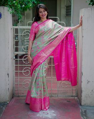 pista green -pink color kanjivaram silk blend flower zari weaving sarees 4