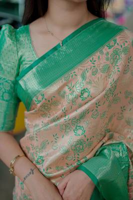 light pink -green color kanjivaram silk blend flower zari weaving sarees 3