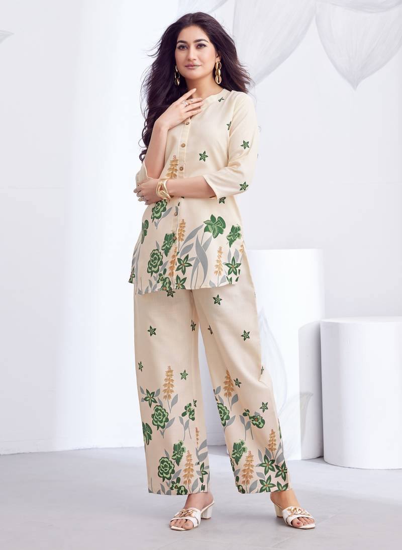 Cream green floral printed rayon 2-pieces co-ord sets for women
