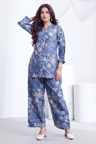 Blue floral printed rayon 2-pieces co-ord sets for women