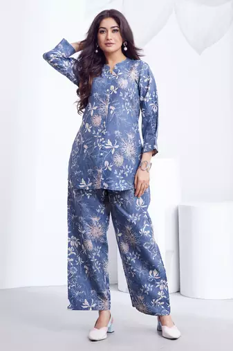 Blue floral printed rayon 2-pieces co-ord sets for women