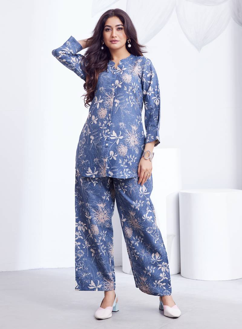 Blue floral printed rayon 2-pieces co-ord sets for women