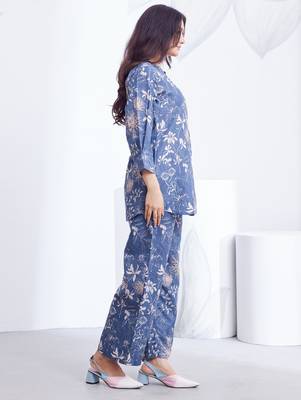 Blue floral printed rayon 2-pieces co-ord sets for women 3