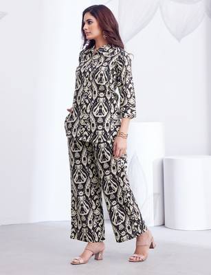 Black floral printed rayon 2-pieces co-ord sets for women 2