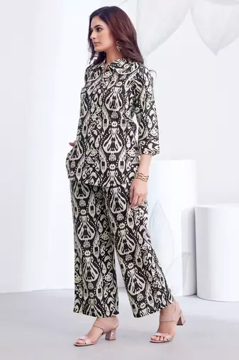 Black floral printed rayon 2-pieces co-ord sets for women