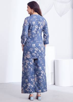 Blue floral printed rayon 2-pieces co-ord sets for women 5