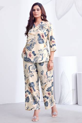 Cream blue floral printed rayon 2-pieces co-ord sets for women