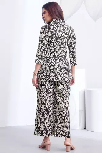 Black floral printed rayon 2-pieces co-ord sets for women