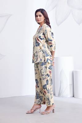 Cream blue floral printed rayon 2-pieces co-ord sets for women 4