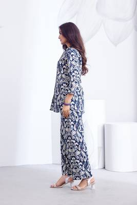 Blue floral printed rayon 2-pieces co-ord sets for women 4