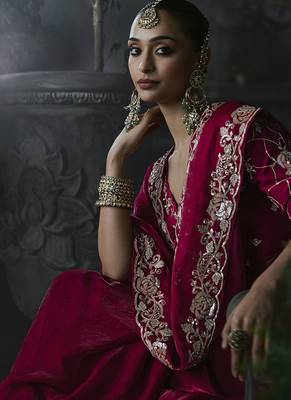 maroon organza sequinece work party wear saree 2