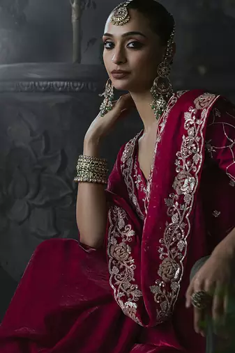 maroon organza sequinece work party wear saree