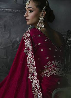 maroon organza sequinece work party wear saree 4