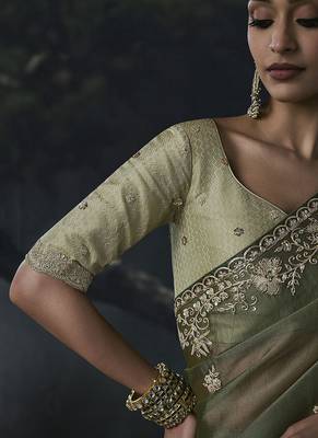 mehendi organza sequinece work party wear saree 2