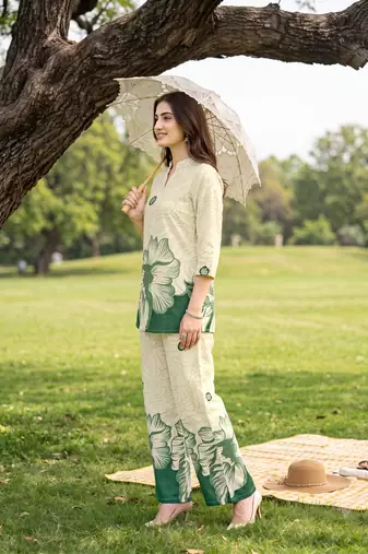 Cream green printed rayon 2-pieces co-ord sets for women