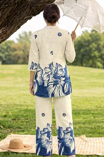 Cream blue printed rayon 2-pieces co-ord sets for women