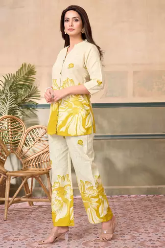 Cream yellow printed rayon 2-pieces co-ord sets for women