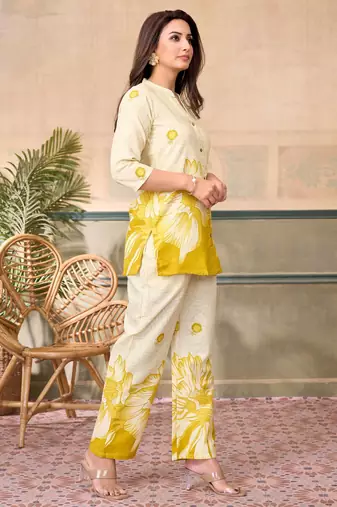 Cream yellow printed rayon 2-pieces co-ord sets for women
