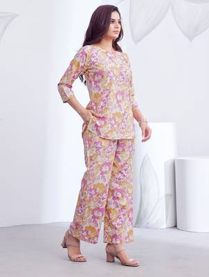 Pink printed rayon 2-pieces co-ord sets for women 3