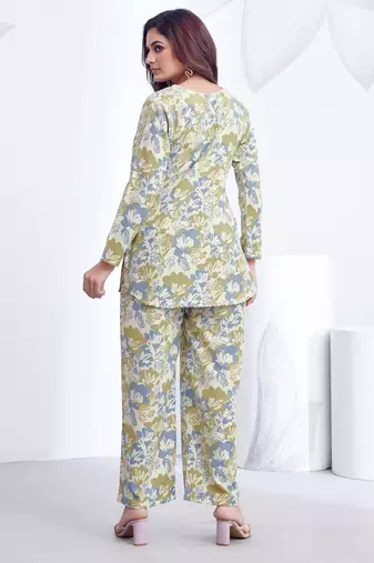 Sky printed rayon 2-pieces co-ord sets for women