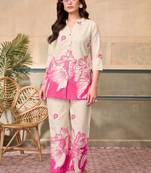 Cream pink printed rayon 2-pieces co-ord sets for women