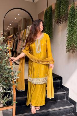 Yellow pure kajo silk blend suit set with nazmin dupatta 3
