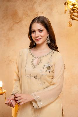 Yellow embroidered kurta palazzo set with dupatta 3