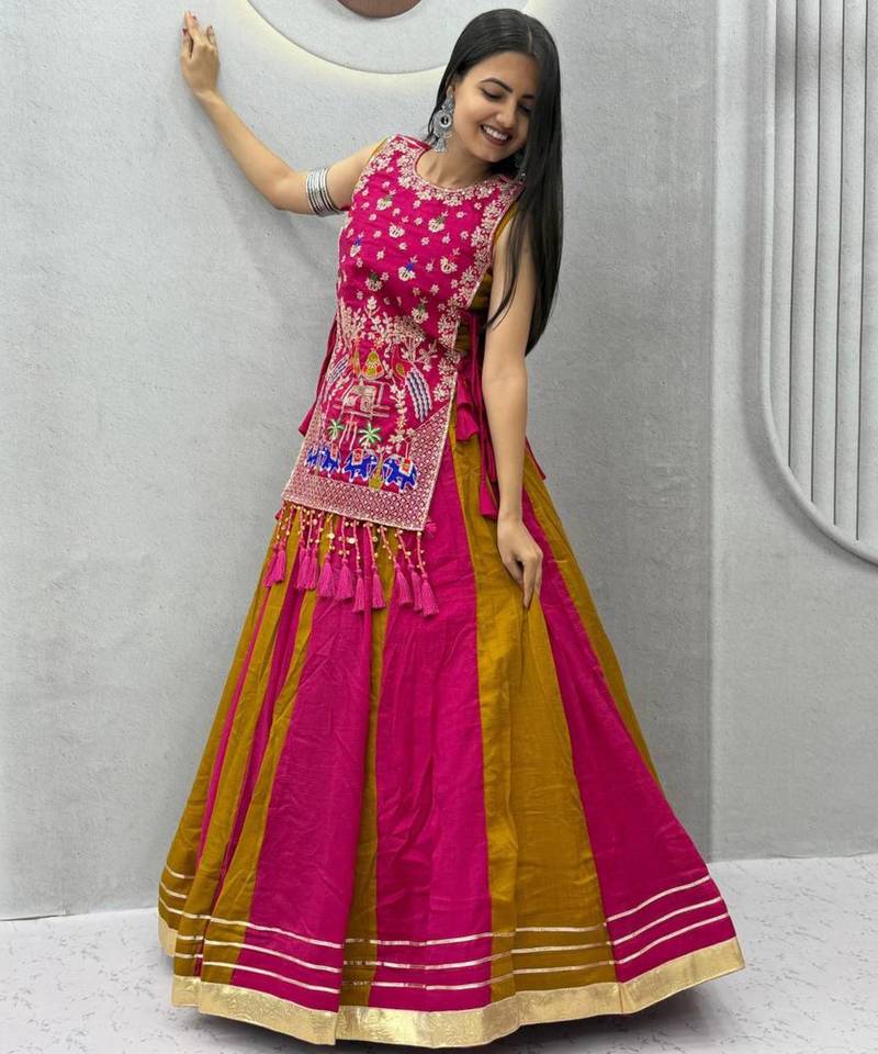 pink silk blend plain thread work circular lehenga Lehenga Choli for Navratri