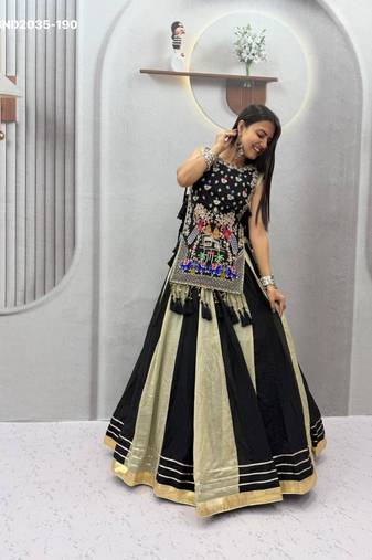 black silk blend plain thread work circular lehenga Lehenga Choli for Navratri