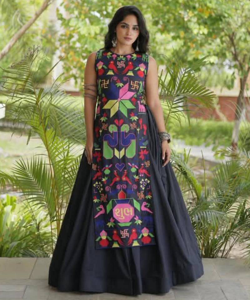 black cotton-poly plain thread work circular lehenga Lehenga Choli for Navratri