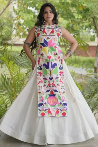 white cotton-poly plain thread work circular lehenga Lehenga Choli for Navratri