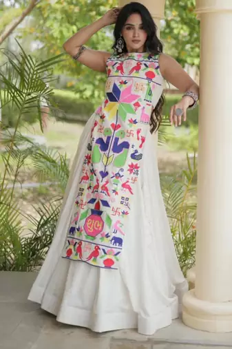 white cotton-poly plain thread work circular lehenga Lehenga Choli for Navratri