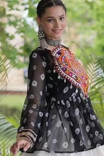 Navratri White Cotton Poly Plain Lehenga Choli