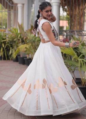 Navratri White Silk Blend Printed Lehenga Choli 3