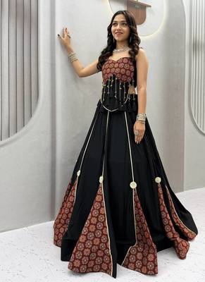 Navratri Black Cotton Poly Printed Lehenga Choli 3