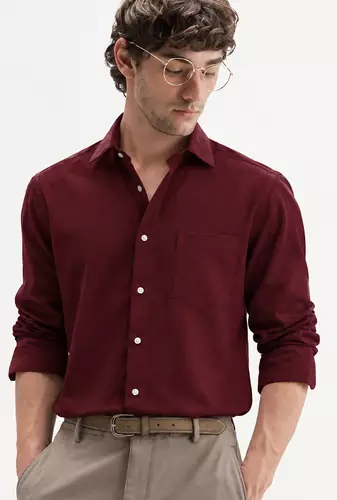 Men's Plain Dark Maroon Spread Collar Cotton Blended Casual Wear Shirt