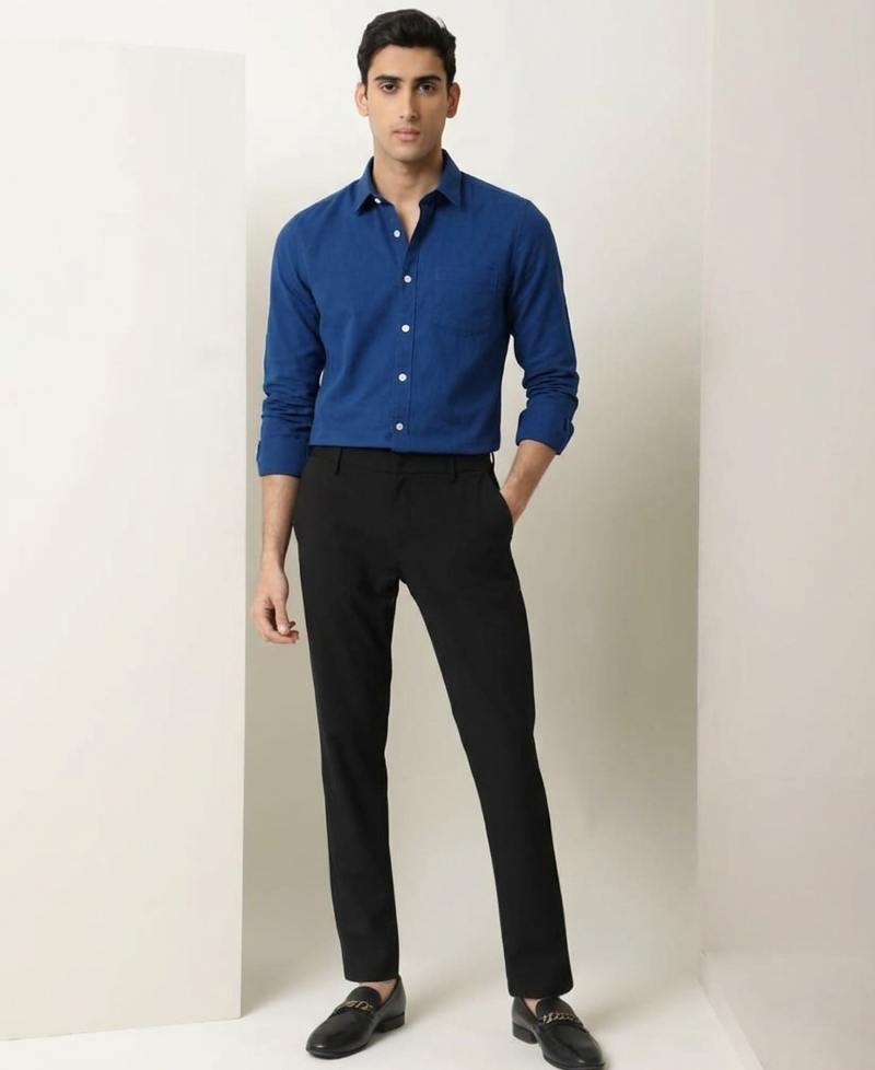 Men's Plain Royal Blue Spread Collar Cotton Blended Casual Wear Shirt