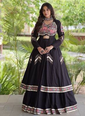 Kora Cotton Lehenga Shrug Set With Gamthi Gota Patti And Mirror Work 1