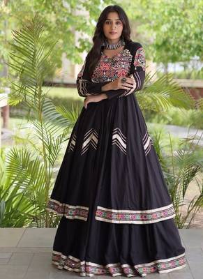 Kora Cotton Lehenga Shrug Set With Gamthi Gota Patti And Mirror Work 2