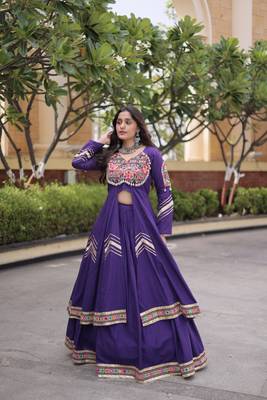 Kora Cotton Lehenga Choli Set With Zari And Mirror Lace Work 2