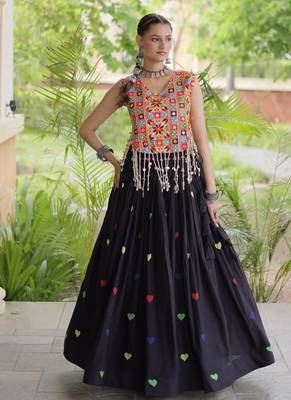 Kora Cotton Lehenga Choli Set With Zari And Mirror Lace Work 4