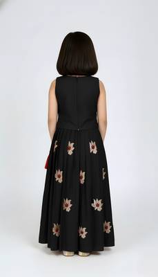 Black south indian embrodairy pattu pavadai silk blend readymade lehenga choli dress for kids 4