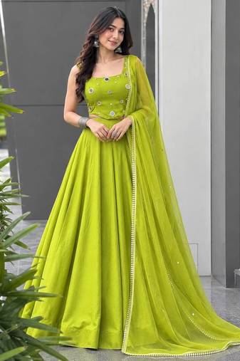 Green Mirror Navratri Lehnega Choli With Dupatta