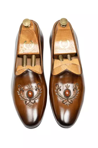 Tan brown solid leather slipons